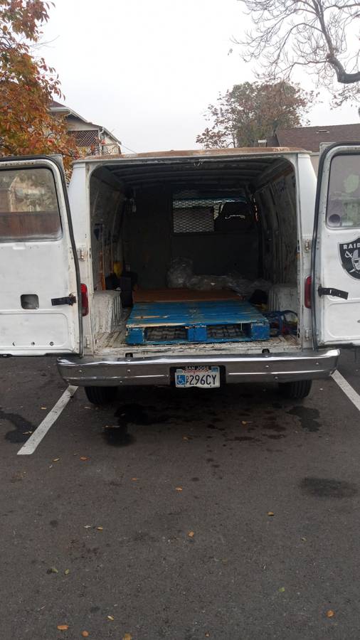 Chevy-g20-van-1991-white-3