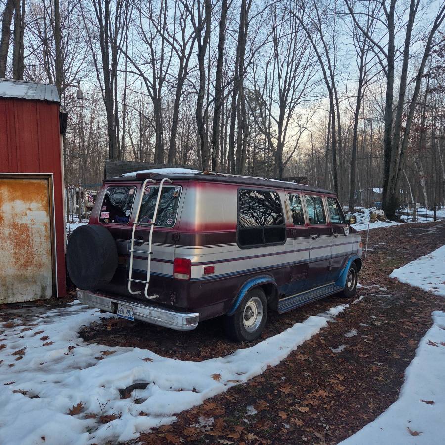 Chevy-g20-van-1992-3