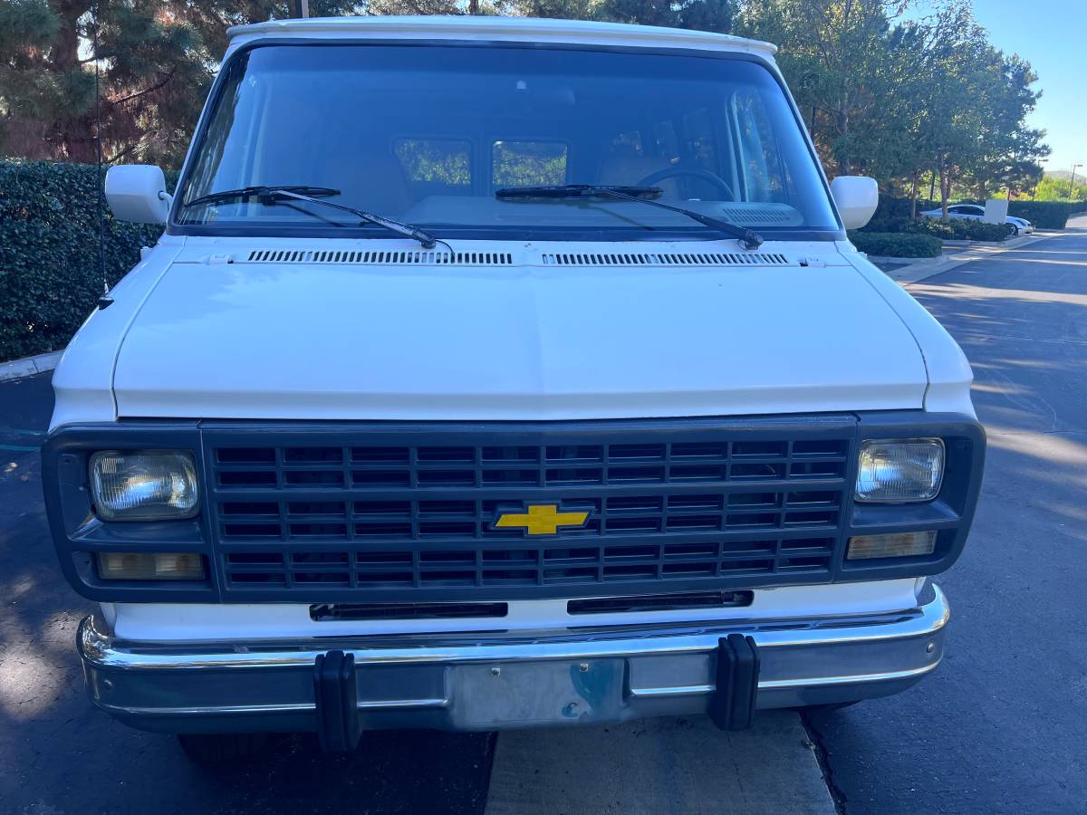 Chevy-g30-sports-van-1992-1