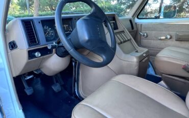 Chevy-g30-sports-van-1992-12