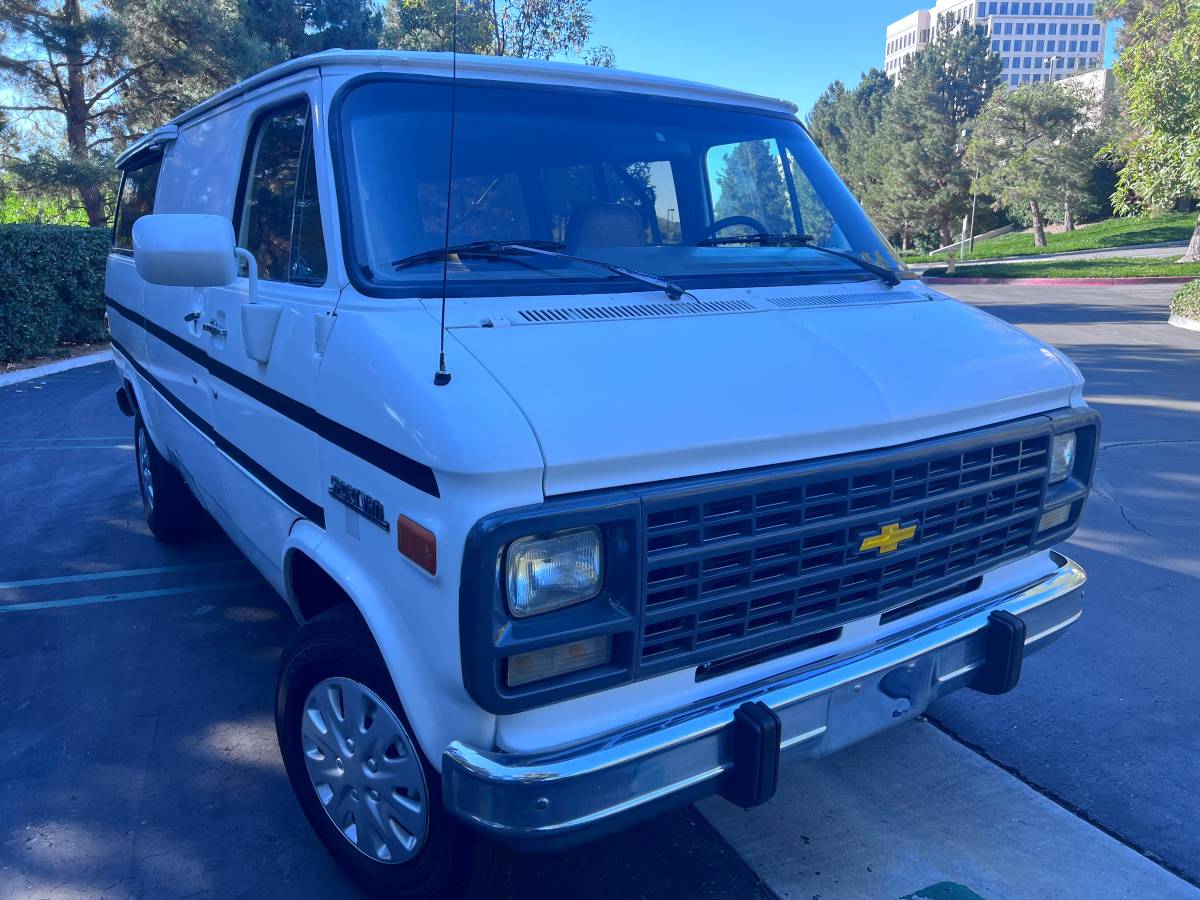 Chevy-g30-sports-van-1992-5