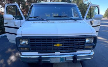 Chevy-g30-sports-van-1992-9