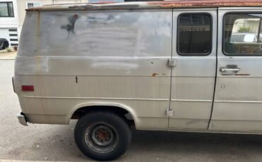 Chevy-g30-van-1985-grey-10