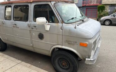 Chevy-g30-van-1985-grey-11