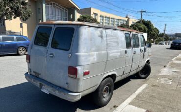 Chevy-g30-van-1985-grey-21