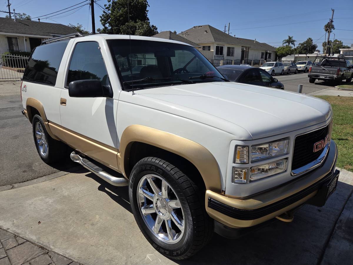 Chevy-gmc-1994-white-2