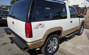 Chevy-gmc-1994-white-3