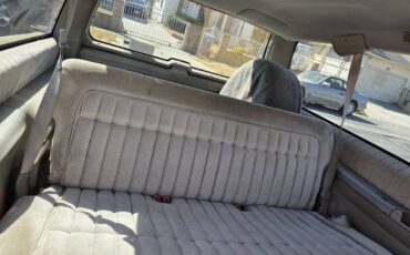 Chevy-gmc-1994-white-9