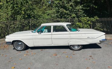 Chevy-impala-1961-white-1