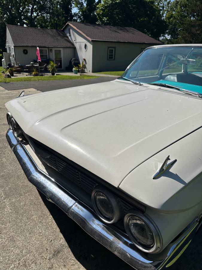 Chevy-impala-1961-white-4