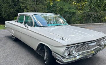 Chevy-impala-1961-white-6