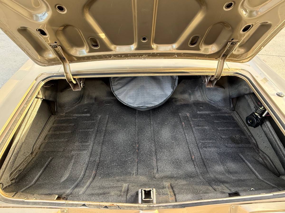 Chevy-impala-ss-1966-23