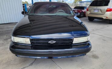 Chevy-impala-ss-1996-black-1