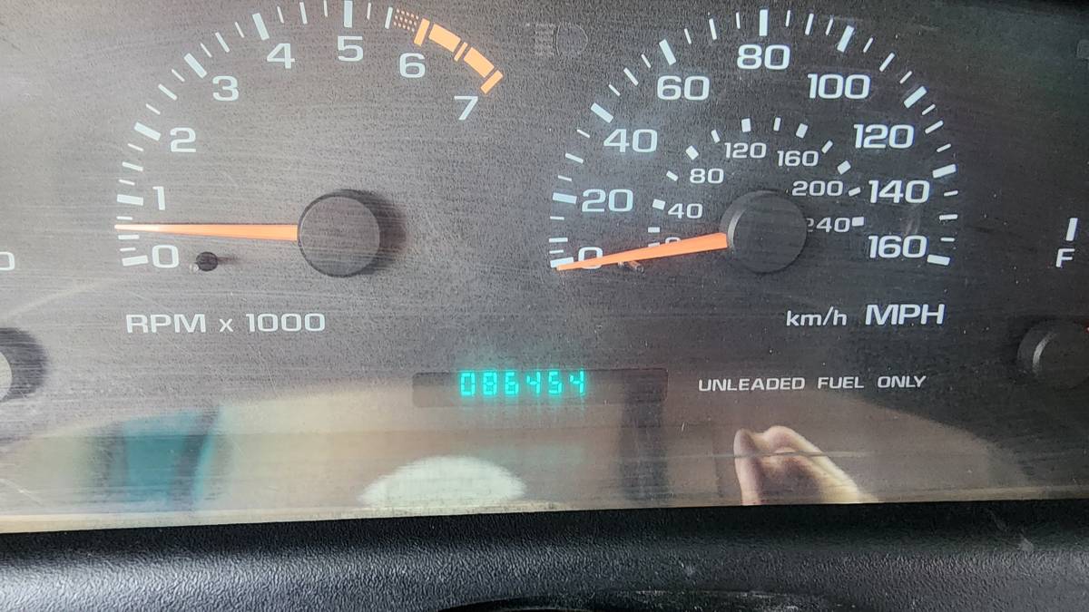 Chevy-impala-ss-1996-black-12