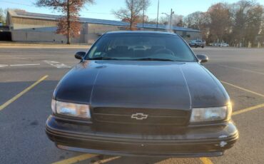 Chevy-impala-ss-1996-black-7