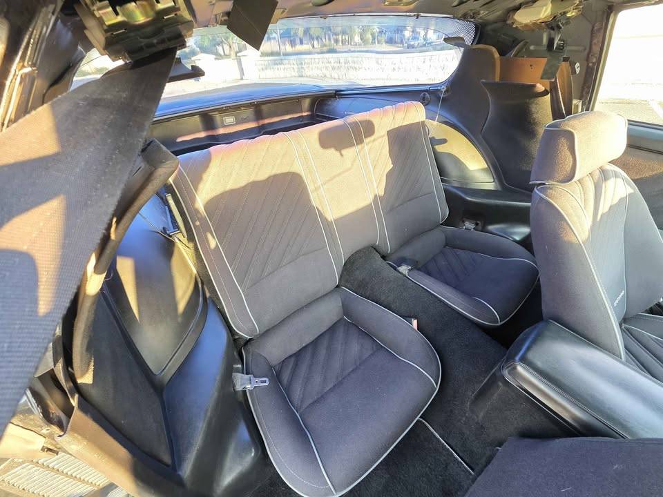 Chevy-iroc-z28-1986-black-5