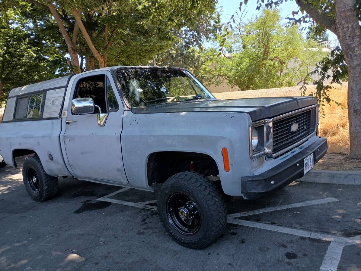 Chevy-k10-4x4-1973-grey-2