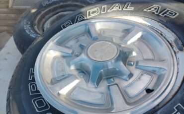 Chevy-k10-4x4-1979-grey-14