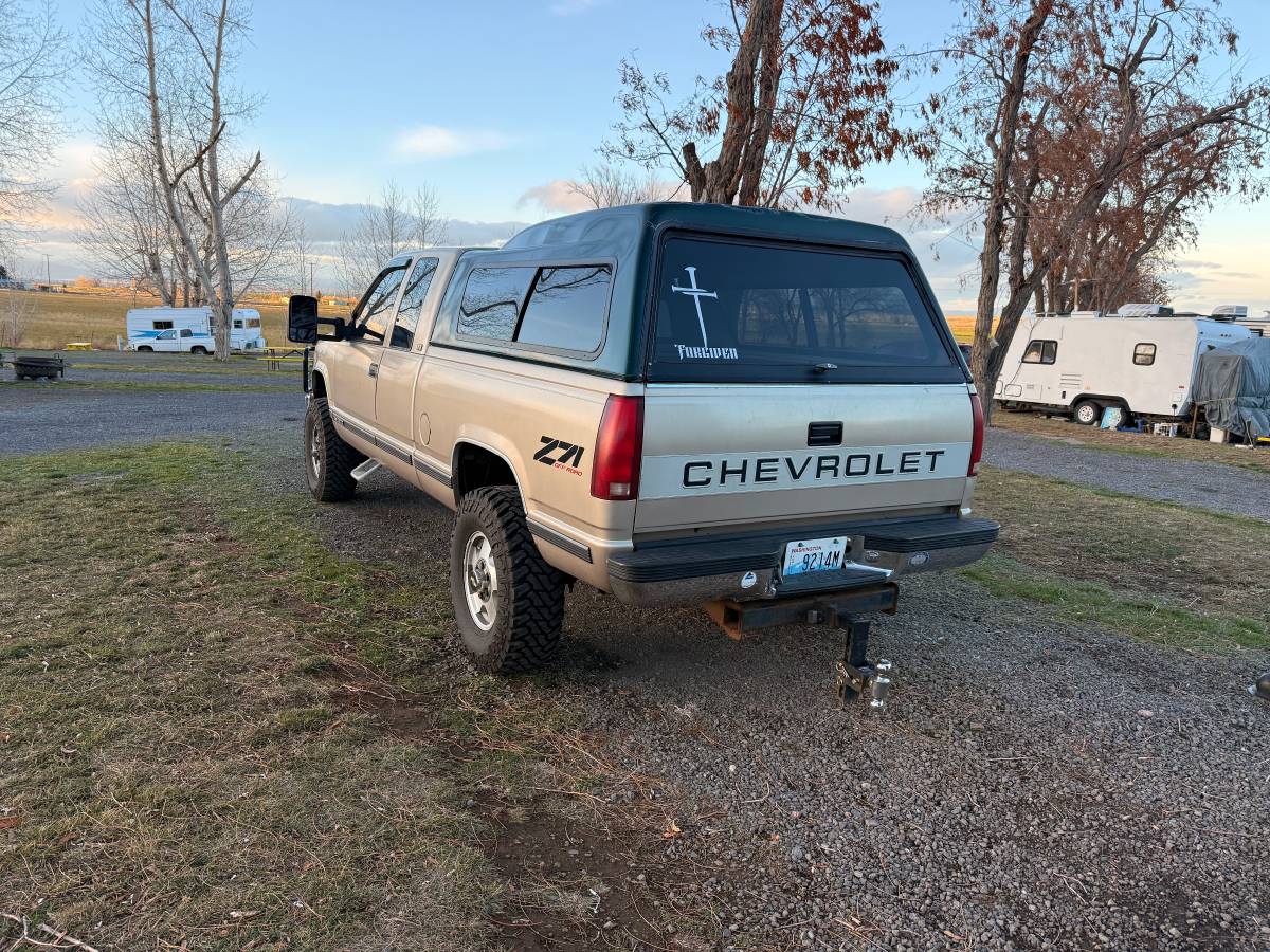 Chevy-k2500-1993-brown-7