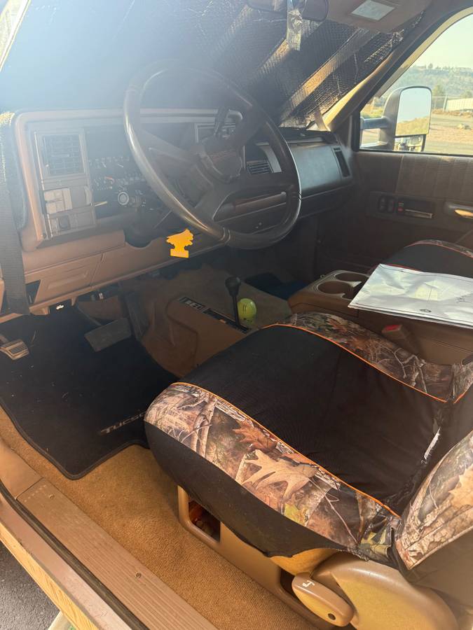 Chevy-k2500-1993-brown-9