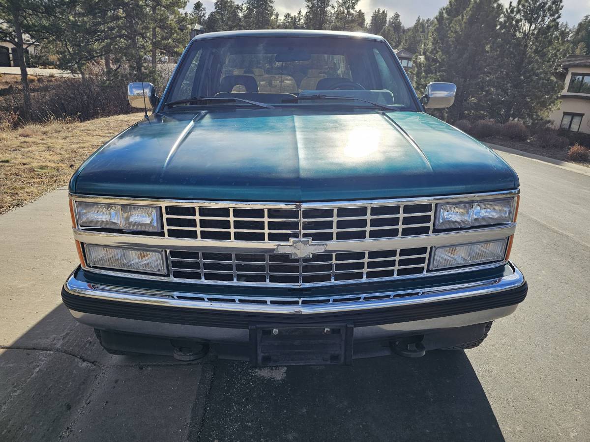 Chevy-k2500-1993-green-1