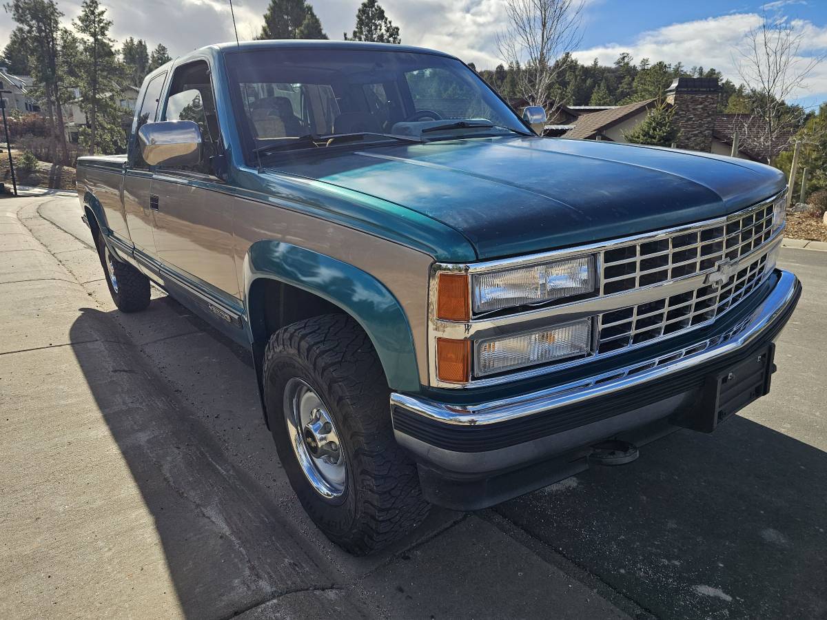 Chevy-k2500-1993-green-2