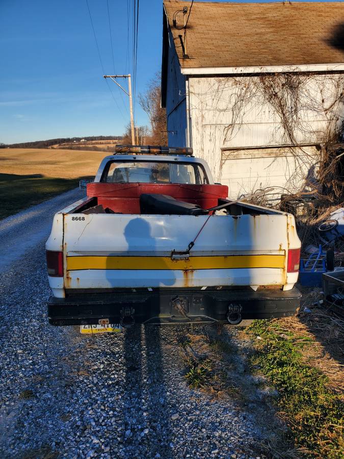 Chevy-k30-diesel-1986-white-3