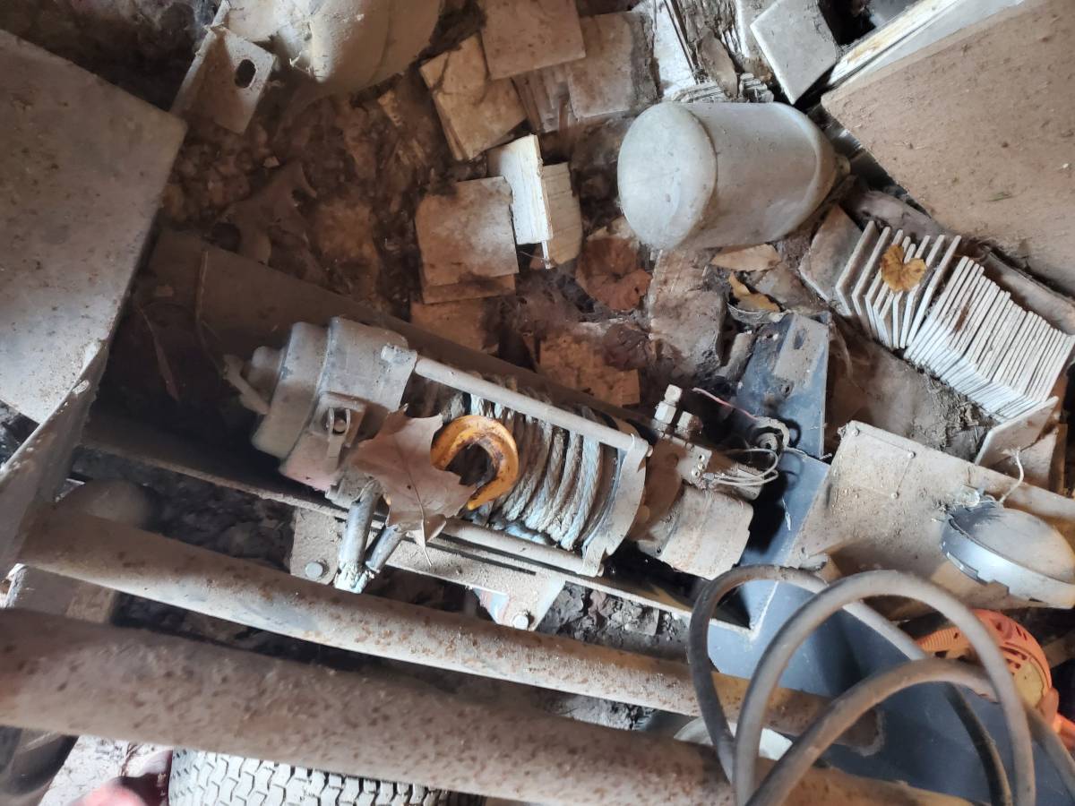 Chevy-k30-diesel-1986-white-6