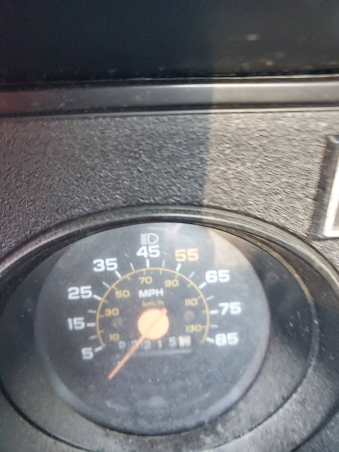 Chevy-k30-diesel-1986-white