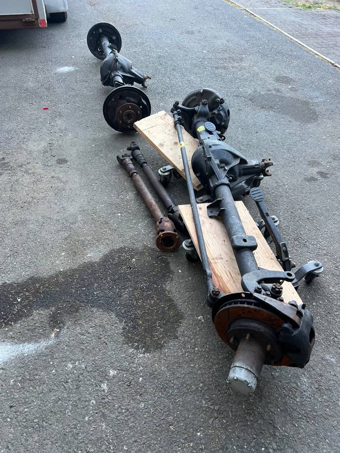 Chevy-k5-1981-grey-2