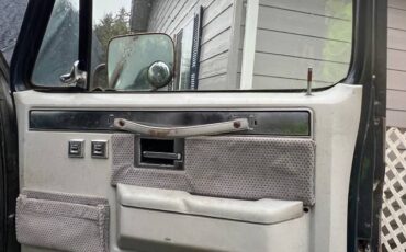 Chevy-k5-1981-grey-9