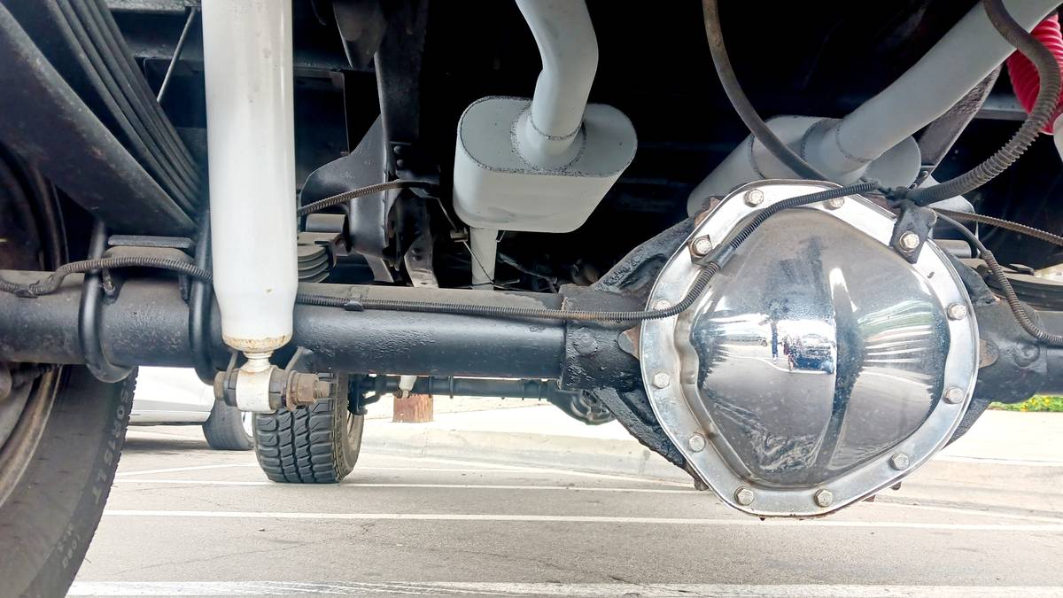 Chevy-k5-blazer-1976-11