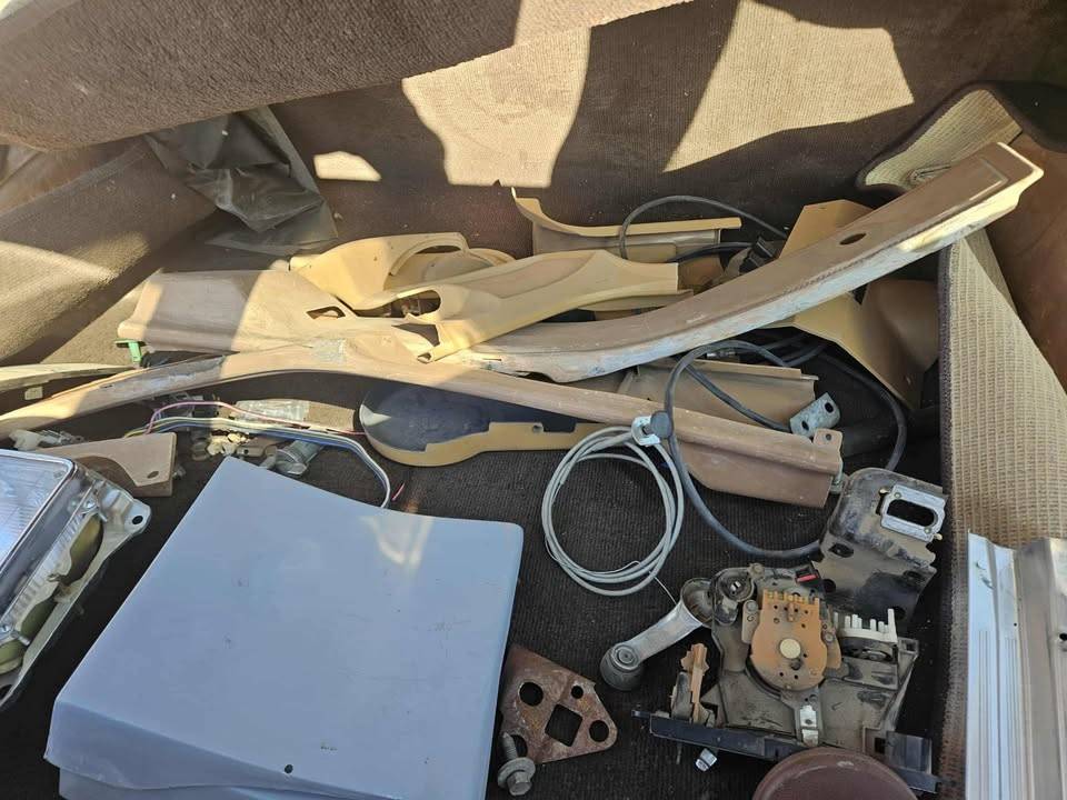 Chevy-malibu-ss-wagon-1979-brown-12