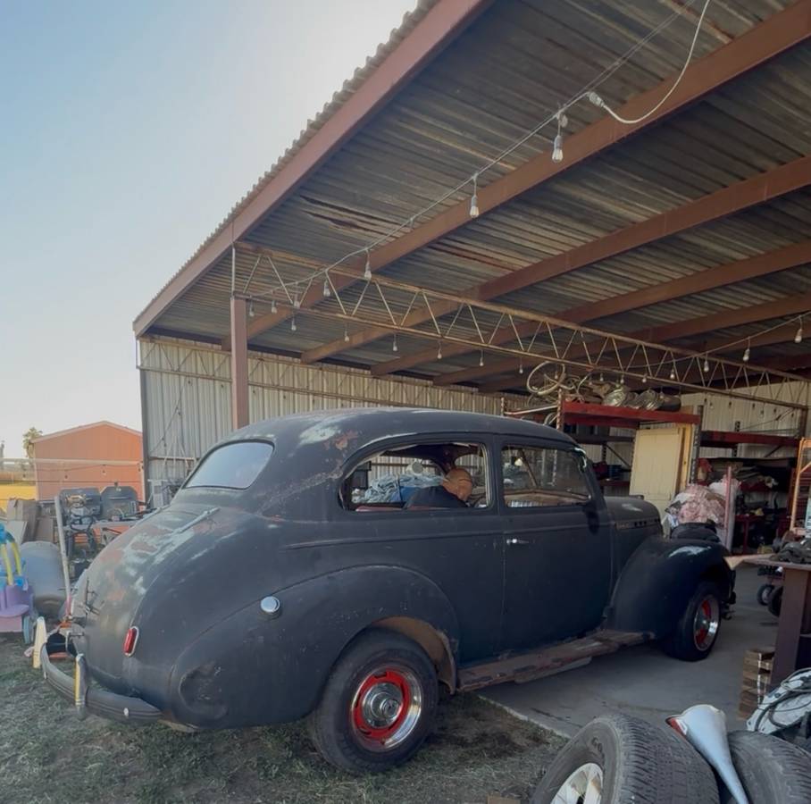 Chevy-master-1940-black-3