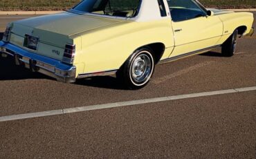 Chevy-monte-carlo-1977-24