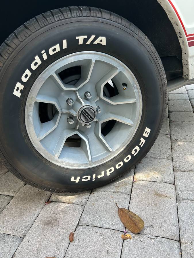 Chevy-monte-carlo-ss-1988-18