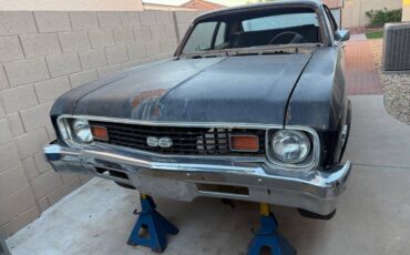 Chevy-nova-1973-black-2