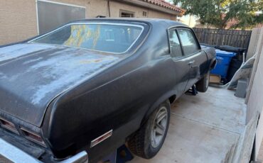 Chevy-nova-1973-black-3