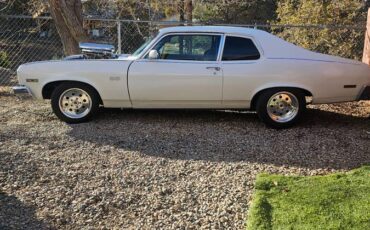 Chevy-nova-1973-white-1