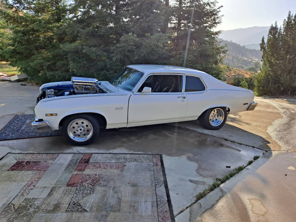 Chevy-nova-1973-white-11