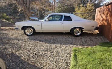 Chevy-nova-1973-white-9