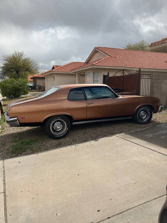 Chevy-nova-1974-custom-10