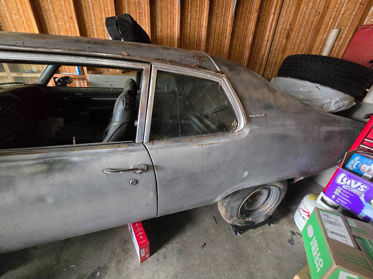 Chevy-nova-ss-nova-hatchback-1973-1