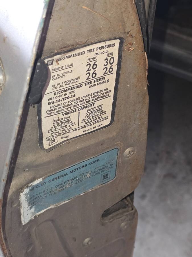 Chevy-nova-ss-nova-hatchback-1973-5