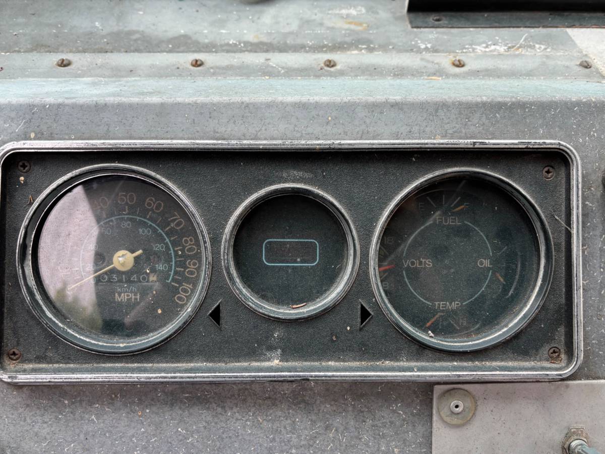 Chevy-p30-step-van-1980-26