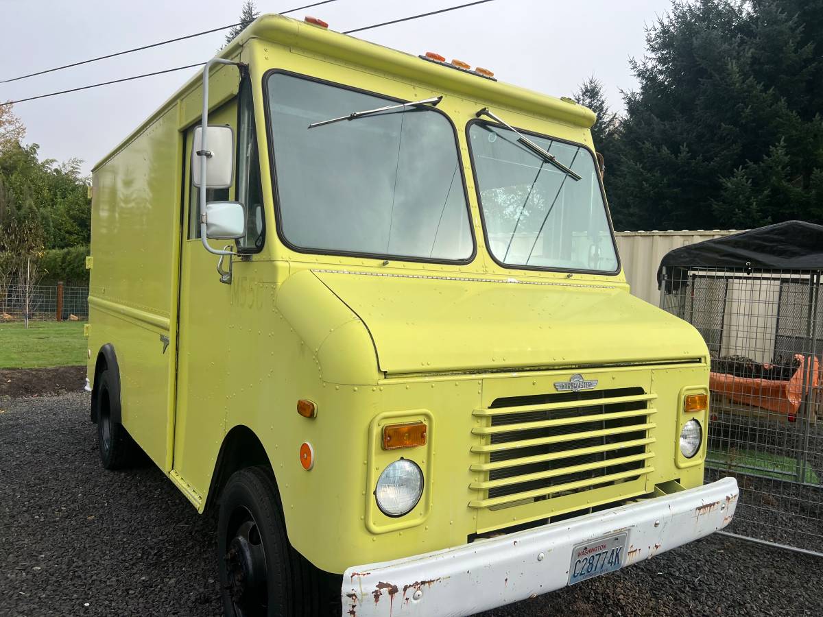 Chevy-p30-step-van-1989-6