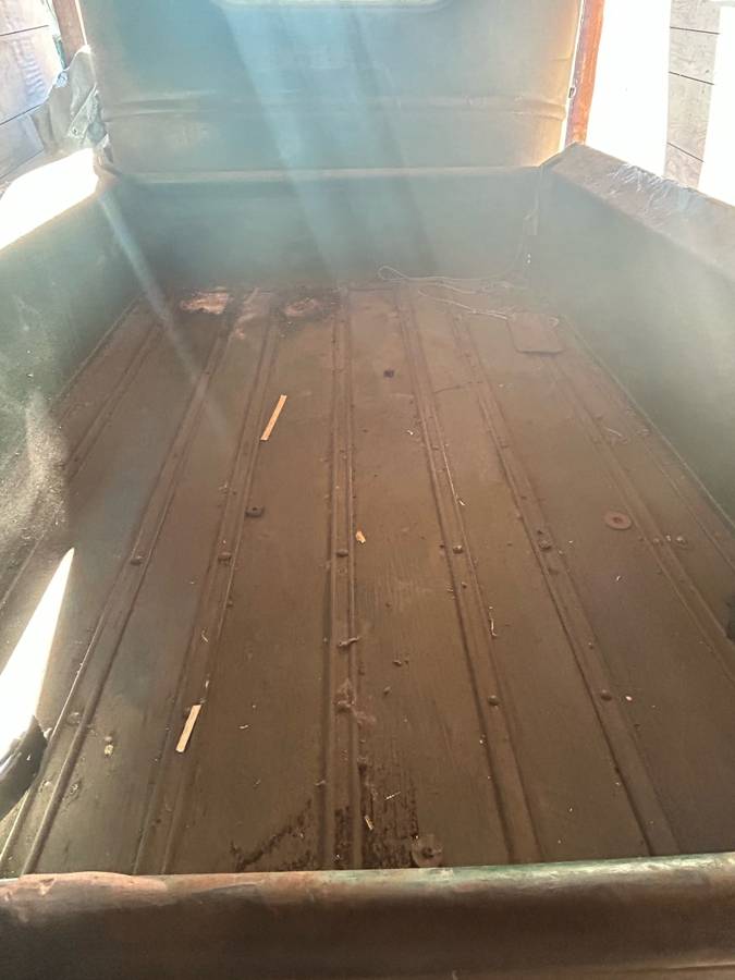 Chevy-pickup-1942-grey-1