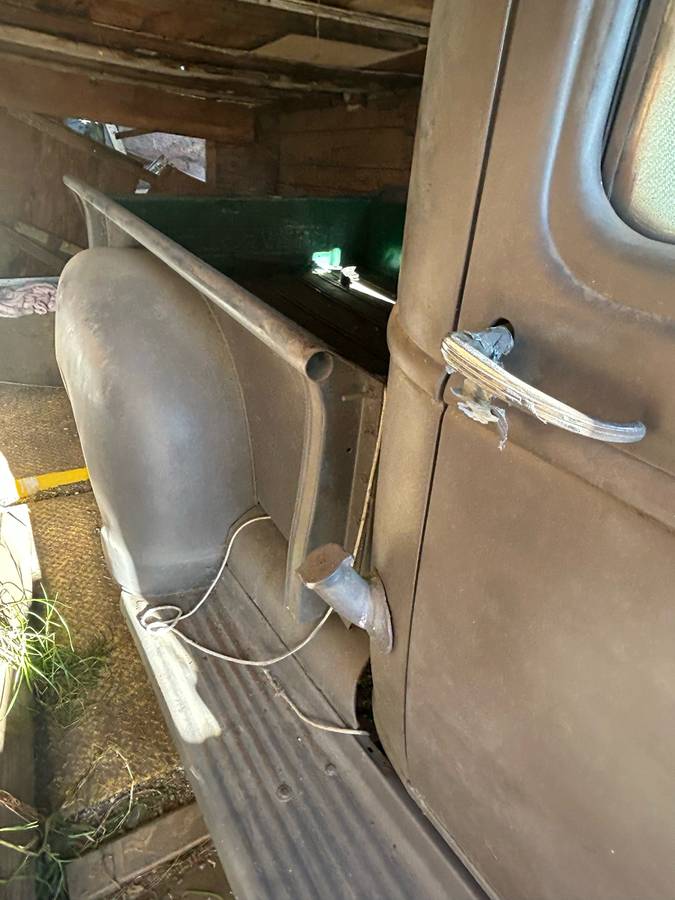 Chevy-pickup-1942-grey-4