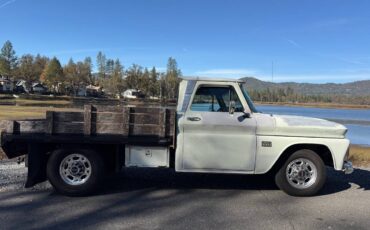 Chevy-pickup-1965-white-6