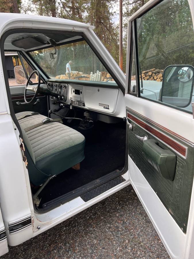 Chevy-pickup-c20-1970-white-6